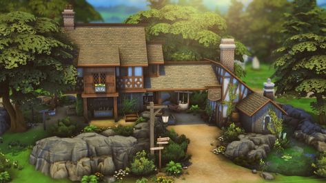 Sims 4 Eco House, Medieval Blacksmith, Blacksmith Workshop, Sims Medieval, Medieval House, Medieval Houses, Sims 4 Build, Eco House, Sims 4 Houses