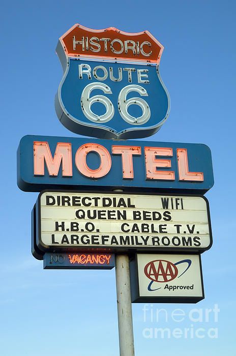 Seligman Arizona, Old Neon Signs, Motel Sign, Motel Signs, Retro Signage, Old Route 66, Vintage Motel, Route 66 Road Trip, Retro Signs