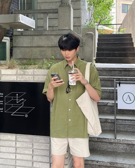 Korean Summer Fits Men, Polo With Shorts Outfit Men, Polo And Shorts Outfit Men, Green Polo Outfit Men, Polo Outfit Men Korean, Male Shorts Outfits, Green Polo Outfit, Polo Outfit Men, Korean Street Fashion Men