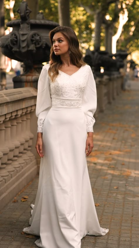 Simple Elegant Wedding Dress With Sleeves, Crepe Wedding Dress With Lace, Conservative Wedding Dress, Simple Elegant Wedding Dress, Simple Wedding Gowns, Bride Dress Simple, Temple Dress, Modest Bridal, Crepe Wedding Dress