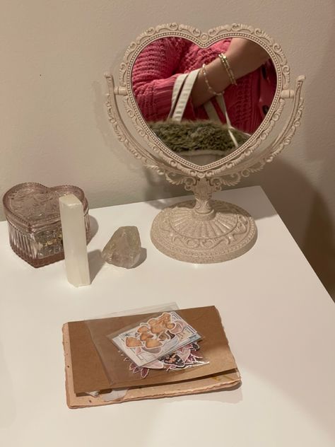 Cute Desk Mirror, Desk Mirror Aesthetic, Coquette Desk, Room Decor Desk, Cute Mirror, 2023 Wishlist, Aesthetic Bedroom Decor, Desk Inspo, Desk Mirror