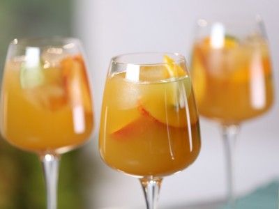 Riesling Sangria with Mango and Nectarine Riesling Sangria, Bobby Flay Brunch, Nectarine Recipes, Riesling Wine, Bobby Flay Recipes, Cider Sangria, Apple Cider Sangria, Sangria Recipe, Wine Guide