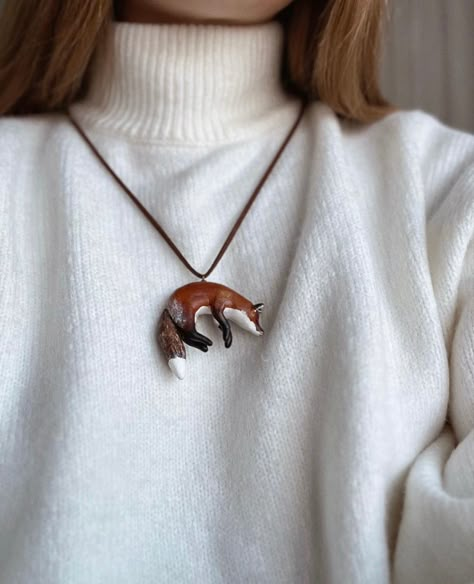 Fox jewelry, fox art, fox pendant, animal jewelry, nature jewelry, animal jewelry, animal figurines, handmade jewelry art, nature artwork, polymer clay animal jewelry, polymer clay animal figurines Clay Animal Necklace, Cute Clay Necklace, Diy Clay Necklace, Red Fox Art, Animals Jewelry, Animal Themed Jewelry, Fox Necklace, Jewelry Clay, Fox Jewelry