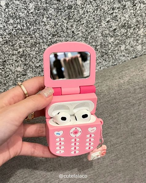 📱🪞Now available at cutelalaco.com! Link in bio to shop. Follow @cutelalacoshop for more cute items! #hellokitty #hellokittylover #hellokittyfan #airpods #airpodscase #y2k Earpods Case, Cute Items, Air Pods, Airpod Case, Link In Bio, Hello Kitty, Kitty, Closet, Quick Saves