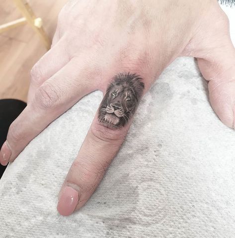 Lion Finger Tattoo, Adrenaline Tattoo, Lion Tattoo On Finger, Women's Tattoos, Finger Tattoo For Women, Finger Tattoo, Lion Tattoo, Finger Tattoos, Tattoo Studio