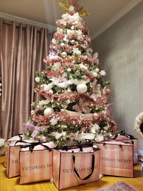 Pink, white christmas tree decor, Victoria secret Christmas Tree Ideas White And Pink, Good And Pink Christmas Tree, Victoria’s Secret Christmas Tree, Victoria Secret Christmas Tree, Vs Christmas Victoria Secret, Pink Victoria Secret Christmas, Christmas Tree White And Pink, Pink And White Christmas Aesthetic, Victoria’s Secret Christmas Aesthetic