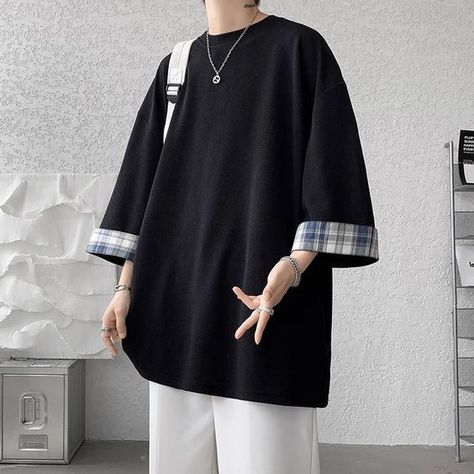 Products are very beautiful absolutely in accordance with the photos Japan Fashion Summer, Men Oversized Fashion, Korean Shirts, Soft Boy Aesthetic, Couple Clothing, Y2k Nostalgia, Oversized Fashion, Casual Fashion Trends, Plaid Sleeve