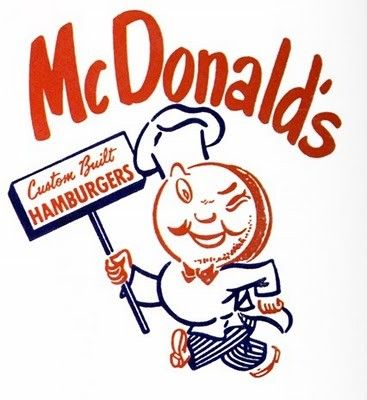 McDonald's "Speedee" logo Mcdonalds History, Mcdonalds Funny, Mcdonalds Vintage, Popular Restaurants, Vintage Drawings, Mc Donald's, Eye Products, Vintage History, Vintage Restaurant