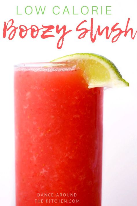 Rum Slush Recipe Frozen, Alcohol Slush Recipes, Boozy Slush, Bourbon Slushies, Frozen Fruit Cocktails, Vodka Slush Recipe, Slushy Alcohol Drinks, Alcoholic Slush Recipes, Alcoholic Slush