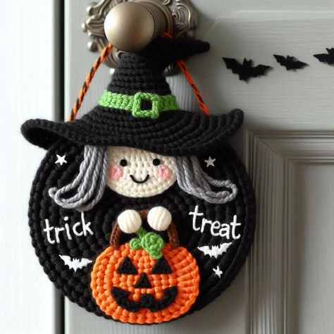 Creative Crochet Halloween Welcome Sign Ideas - Crafts Ideas Halloween Decorations Crochet, Craft Date Ideas, Halloween Sign Ideas, Figure Drawing For Beginners, Watercolor Pencil Tutorial, Art Supplies For Beginners, Welcome Sign Ideas, Crochet Halloween Patterns Free, Halloween Welcome Sign