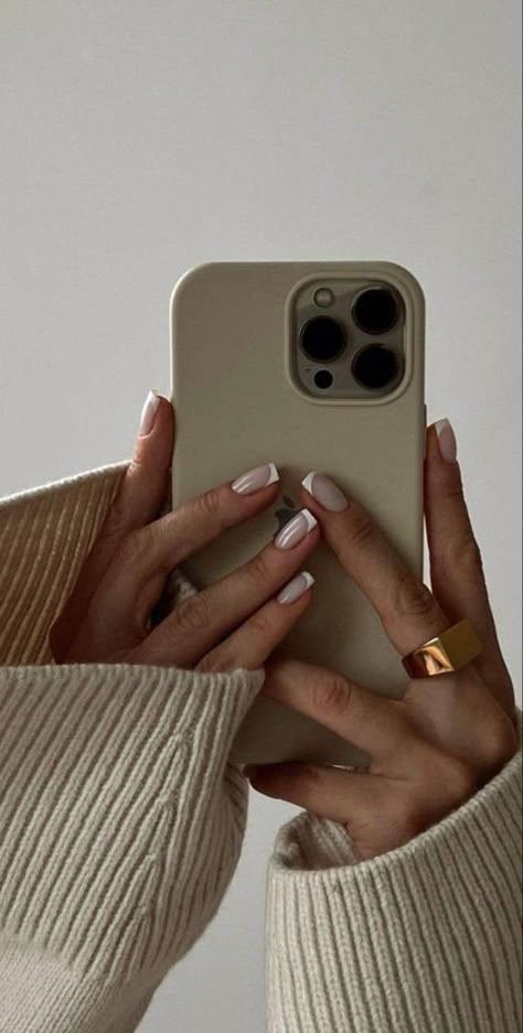 Spring Nail Designs, Aesthetic Content, Nail Pictures, Brighter Days, Cream Aesthetic, Nail Photos, Aesthetic Women, Spring Nail, Outfit Trends