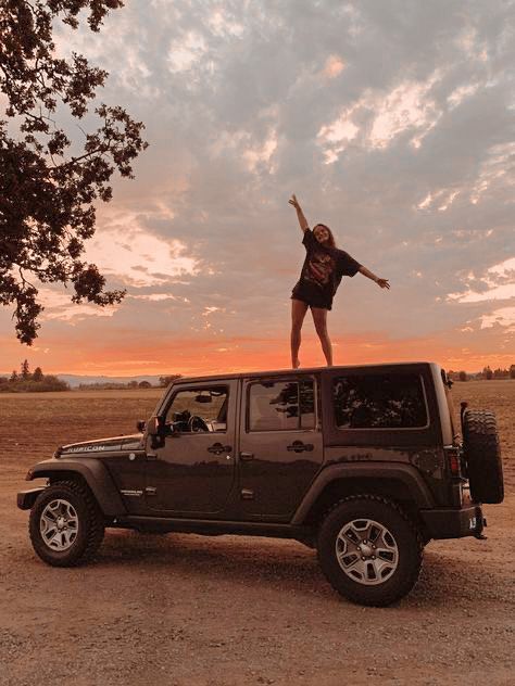 Jeep Photoshoot, Jeep Lifestyle, Jeep Jku, Jeep Photos, White Jeep, Jeep Girls, Instagram Men, Instagram Baddie, Jeep Jl