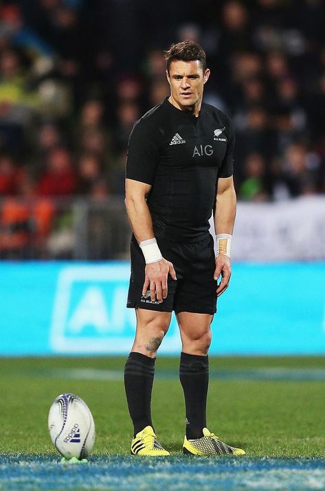 Dan Carter Rugby, Masculinity Photography, Duane Vermeulen, Rugby Photography, Rugby Wallpaper, Rugby Pictures, Sport Psychology, All Blacks Rugby Team, Nz All Blacks