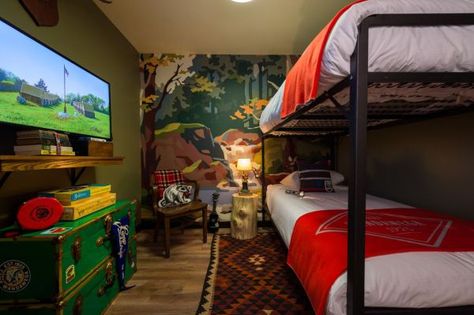 Camping Room Theme, The Graduate Hotel, Northwoods Cabin, Graduate Hotel, Camping Room, Paneling Ideas, Camp Wandawega, Colors Bedroom, Suite Ideas