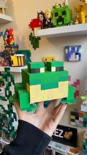 Minecraft Wooden Block Crafts, Minecraft Block Art, Diy Minecraft Decorations, Minecraft Diy Crafts, Minecraft Room Decor, Minecraft Diy, Diy Minecraft, Wood Block Crafts, Minecraft Room