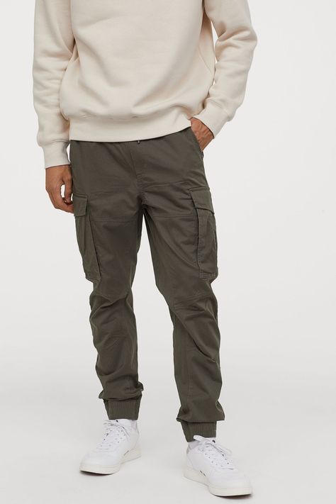 Cargo Jogger Pants Outfit, Green Cargo Pants Outfit Men, Green Cargo Pants Outfit, Cargo Pants Outfit Men, Jogger Pants Outfit, Cargo Jogger Pants, Minimalist Fashion Men, Pants Outfit Men