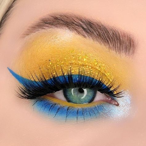 Dory Makeup, Minion Makeup, Moon Palette, Disney Eye Makeup, Uh Huh Honey, Festive Makeup, Yellow Eye Makeup, Blue Eyeshadow Looks, Yellow Makeup