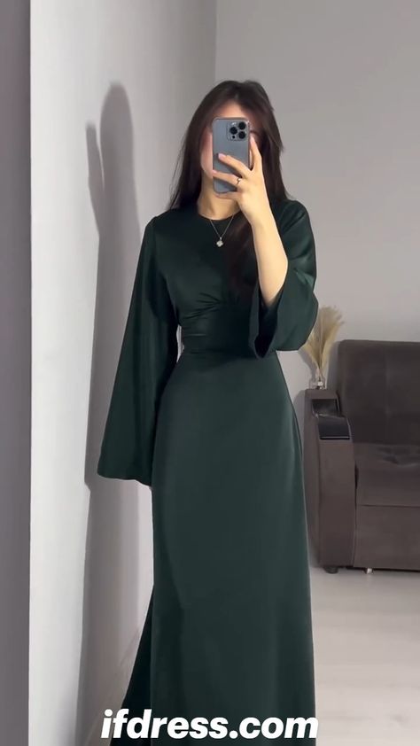 Beautiful Hijab Dress, Elegant Modest Evening Dresses, Dress Outfits Ideas Hijab, Abaya Bridesmaid Dresses, Dinner Night Outfit Classy Chic Dress, Grad Dresses Modest, Reception Wear Women, Simple Dresses Hijab, Simple Satin Dress Hijab