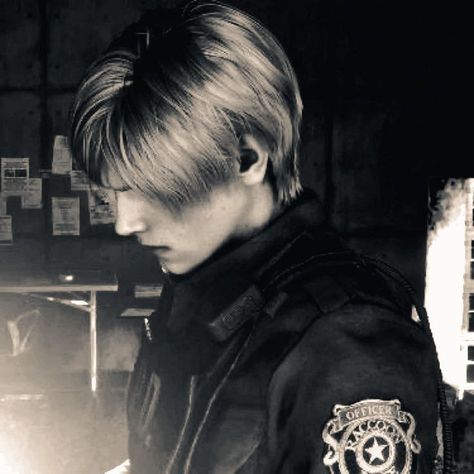 Leon Icon Resident Evil, Re Biohazard, Resident Evil Icons, Cute Icons Aesthetic, Leon Resident Evil, Leon Scott, Resident Evil Leon, The Boy Is Mine