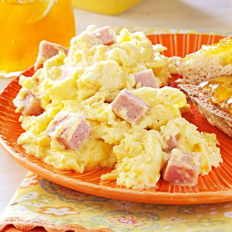 Easy Scrambled Eggs, Best Scrambled Eggs, Eggs Recipes, Scrambled Eggs Recipe, Spicy Brown Mustard, Ham And Eggs, Diner Recipes, Clam Recipes, How To Cook Ham