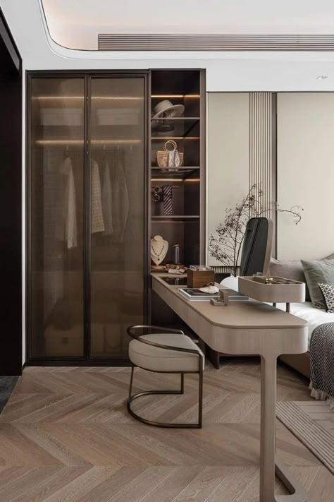 Penthouse Decor, Closet Design Layout, Small Home Offices, Bedroom Decor Cozy, Master Room, 아파트 인테리어, Dressing Room Design, Master Bedrooms Decor, Closet Design