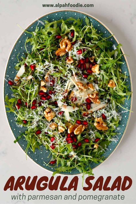 Rocca Salad, Arugula Pomegranate Salad, Fig Salad Recipes, Butter Chicken Recipe Easy, Parmesan Salad, Fig Salad, Arugula Salad Recipes, Pomegranate Salad, Seasonal Salad