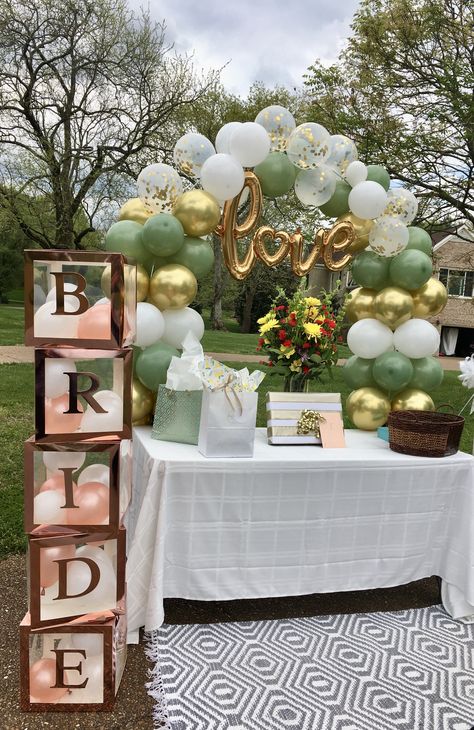 Drive-by Bridal Shower - Pandemic Style Bridal Shower At Park, Bridal Shower Decor At Home, Engagement Party Brunch Ideas, Outdoor Bridal Shower Ideas, Bridal Brunch Decorations, Engagement Party Brunch, Brunch Decorations, Outdoor Bridal Showers, Brunch Decor