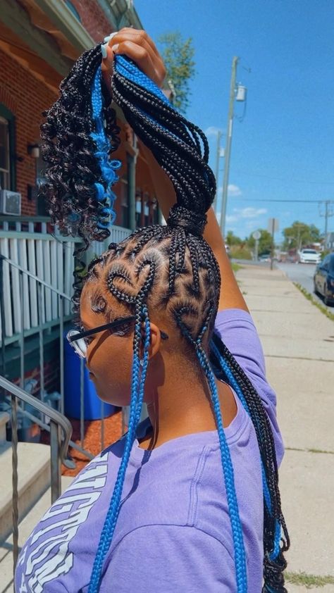 Goddess Braids With Heart Design, Pink Heart Braids, Heart On The Side With Knotless Braids, Heart Design Box Braids, Knotless Braids With Heart, Braided Hairstyles With Pink Beads, Micro Braids Hairstyles, Purple Braids, Heart Braid