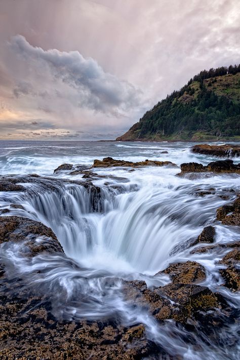 Thors Well Oregon, Thors Well, Yachats Oregon, Portland Head Light, Sea To Shining Sea, Scenic View, Fantasy Castle, Before Sunset, Unique Architecture