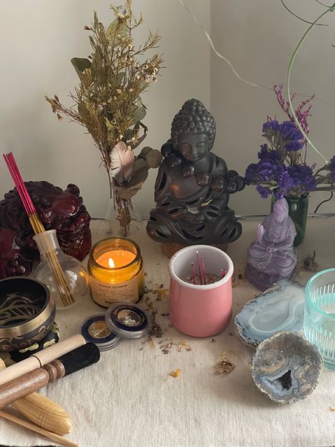 #altar #shrine #spirituality Yoga Altar, Spiritual Altar, Mini Altar, Witch Room, Buddhist Shrine, Buddhist Altar, Meditation Altar, Witches Altar, Home Altar