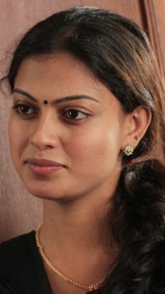 Anusree Nair, Swetha Menon, Hot Poses, Saree Navel, Women Face, Hot Lips, Women Faces, Raw Beauty, Face Images