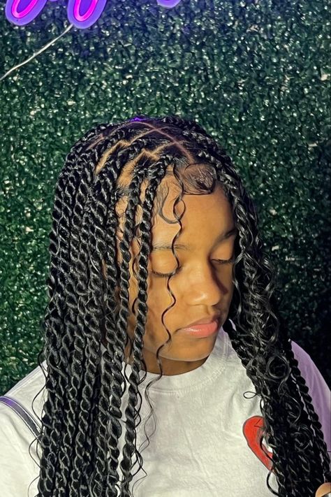 This trybeinfo section focuses on "island twists". More ideas include  "bohemian twist", "bohemian twist black women", "island twist hairstyle", "goddess passion twists hairstyle", "boho passion twists" and lots more. Twist Curls, Boho Twists, Goddess Braids Hairstyles, Box Braids Hairstyles For Black Women, Cute Braided Hairstyles, Braided Cornrow Hairstyles, Braided Hairstyles For Teens, Cute Box Braids Hairstyles, Quick Braided Hairstyles