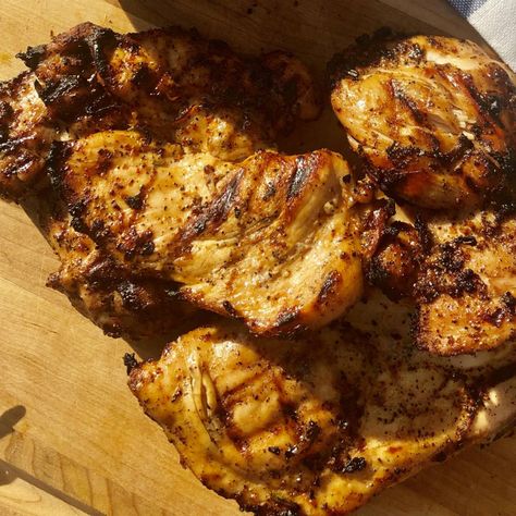 This is a fast and easy marinade that takes your grilled chicken to the next level! Coffee Rub, Easy Marinades, Breakfast Appetizers, Rub Recipes, Grilled Chicken Recipes, Recipe Roundup, Milk Recipes, Poultry Recipes, Chef Recipes