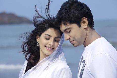 Hd images in movie Thattathin Marayathu Wallpaper, Isha Talwar, Nivin Pauly, Movie Frames, Movies Malayalam, Best Love Pics, Lucas Movie, Friendship Photography, Cute Movie Scenes