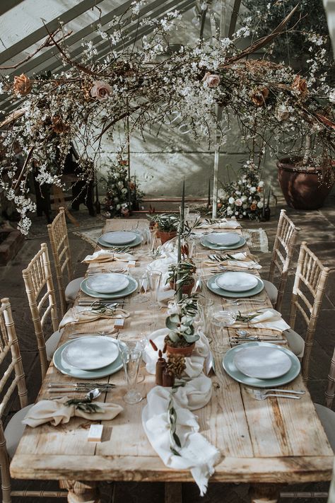 Timeless Spring Wedding, Glass House Wedding, Vintage Barn Wedding, Back Garden Wedding, Elegance Wedding, 1950s Retro, Greenhouse Wedding, Garden Wedding Decorations, Vintage Wedding Decorations