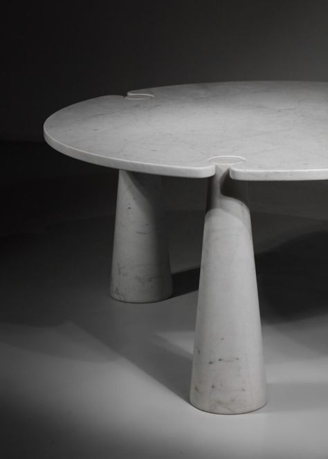 Carrara Marble, Beautiful Table, Design Vintage, Italian Design, Tripod, Vintage Design, Marble, Dining Table, Sculpture