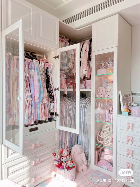 Japanese Apartment, Ideas Habitaciones, House Floor Design, Bloxburg Ideas, Closet Decor, Pastel Room, Pinterest Room Decor, Cute Bedroom Decor, Cute Room Ideas