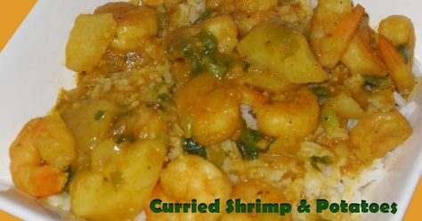 My sister and her girls returned from Guyana on boxing day (day after Christmas) and spent this past weekend with me. It was only right that... Shrimp And Rice Recipes, Guyanese Recipes, Jamaica Food, Carribean Food, Trini Food, Jamaican Dishes, Curry Shrimp, Shrimp Dishes, Jamaican Recipes