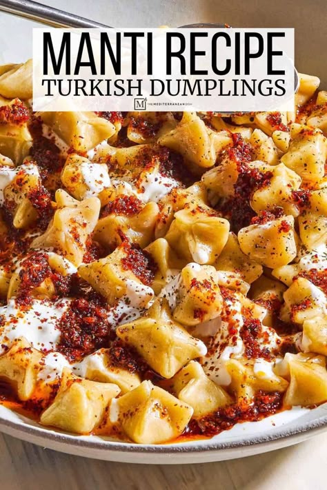 Learn to make Mantı (Manti), delicious Turkish dumplings made with spiced meat and finished with garlicky yogurt and spiced olive oil. Turkish Meal Ideas, Turkish Lunch Ideas, Turkish Main Dishes, Turkish Lamajouen, Authentic Turkish Recipes, Turkish Manti Recipes, Turkish Food Vegetarian, Manti Recipe Turkish, Manti Dumplings