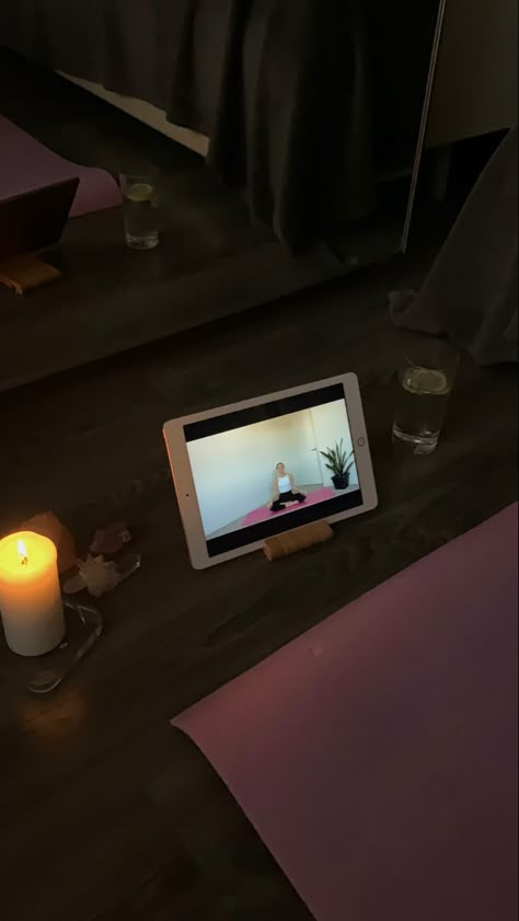 Meditation At Night Aesthetic, Yoga At Night Aesthetic, Night Meditation Aesthetic, Working Out Aesthetic At Home, Night Yoga Aesthetic, Night Workout Aesthetic, Bedtime Routine Aesthetic, Cozy Night In Aesthetic, Yoga At Home Aesthetic