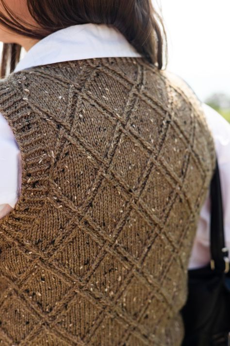 Kinsley Diamonds Vest - I Like Knitting Knit Vest Pattern Free, Vest Pattern Free, Knit Vest Pattern, Cable Needle, Edge Stitch, Crochet Vest, Knit Picks, Vest Pattern, Knit Vest