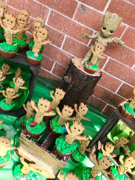 Groot Birthday Party, Groot Cupcakes, Baby Groot Cake, Groot Party, Groot Cake, Groot Birthday, Galaxy Birthday, Marvel Birthday Party, 15 Birthday