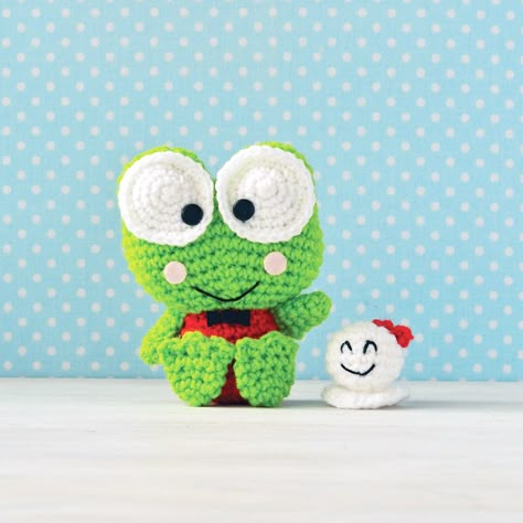 Keroppi loves to play games with his friends 🐸🤍 Try this crochet craft and play games with your very own #Keroppi and Teruteru! Visit Sanrio.com for the step-by-step instructions ✨ Hello Kitty Crochet, Felted Crochet, Crochet Doll Tutorial, Crochet Disney, Crochet Animals Free Patterns, Kawaii Crochet, Crochet Flower Patterns, Diy Crochet Projects, July 17