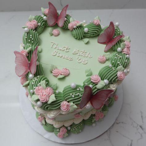 💚💗🦋🌸🍃 - Cake Details - Size: Standard 7” (two layers) Add-ons: Butterflies (edible) + pearls (edible) Vintage Heart Cake, Edible Pearls, Color Heart, Heart Cake, Camo Colors, Green Vintage, Vintage Heart, Add Ons, Colorful Heart