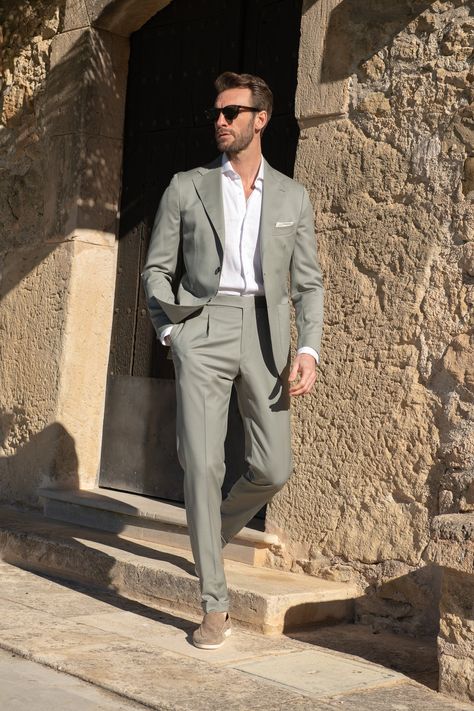 Wedding Men’s Italian Wedding Suit, Suits Summer Men, Men's Suit For Wedding, Men’s Summer Suit Wedding, Formal Outfit Men For Wedding, Summer Formal Men Wedding, Semi Formal Mens Wedding Attire, Old Money Wedding Outfit Men, Italian Summer Suit