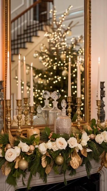 Victorian Christmas Decorations, Mantle Decorations, Luxury Christmas Decor, Southern Christmas, Elegant Christmas Decor, Christmas Garlands, Elegant Christmas Trees, Romantic Christmas, Gold Christmas Decorations