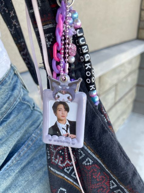 #armycore #army #kpop #jungkook #bts Jungkook Keychain, Mochila Kpop, Kpop Jungkook, Bangtan Boys, Log, Bts, Quick Saves