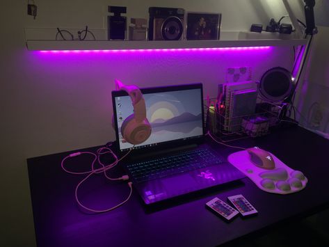 Razer Quartz, Lenovo Gaming Laptop Gaming Laptop Setup Aesthetic, Laptop Gaming Aesthetic, Laptop Setup Ideas Aesthetic, Laptop Gaming Setup Ideas, Gaming Setup With Laptop, Cute Laptop Setup, Gaming Laptop Setup Ideas, Gaming Laptop Aesthetic, Aesthetic Laptop Setup