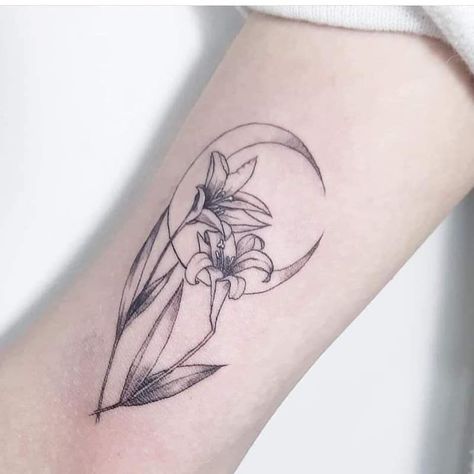 Iris Moon Tattoo, Crescent Moon Tattoo Ideas, Easter Lily Tattoo, Waning Crescent Moon Tattoo, Moonflower Tattoo, Crescent Moon Tattoos, Turkey Tattoo, Rose Stem Tattoo, Snow Drops Flowers