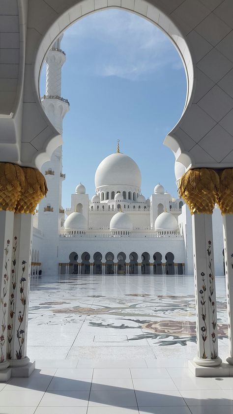 Zayed Mosque Abu Dhabi, Islamic Pictures With Quotes, Sheik Zayed Mosque, Sheik Zayed, Remembrance Day Art, Happy Diwali Wallpapers, Sheikh Zayed Grand Mosque, Mosque Art, Islamic Wallpaper Hd